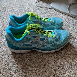 New Balance Sneakers